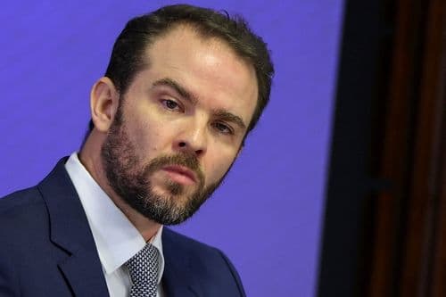 Ministro da Fazenda defende regulamentação das bets nos moldes do cigarro para reduzir número de apostadores