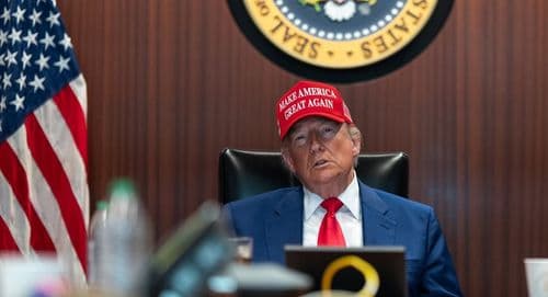 Donald Trump aprova lei que exige pagamento de imposto para apostador mesmo sem lucro