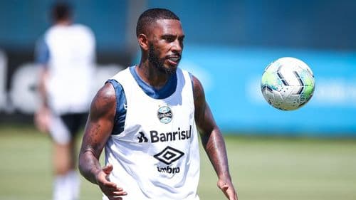 Do afastamento ao recomeço: ex-Grêmio e Náutico retorna após suspensão e admite erros