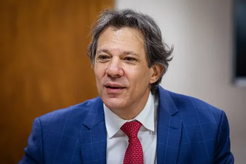 Haddad anuncia taxa retroativa de 30% para casas de apostas e prevê arrecadação de R$ 5 bilhões