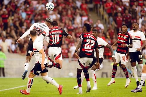 Flamengo fecha maior patrocínio máster do Brasil com a Betano