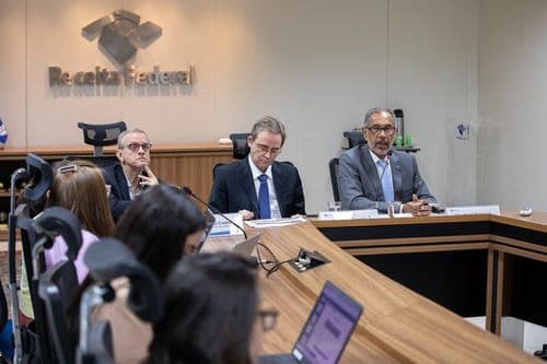 Receita Federal arrecada R$ 4,586 bilhões com apostas esportivas no primeiro quadrimestre de 2026