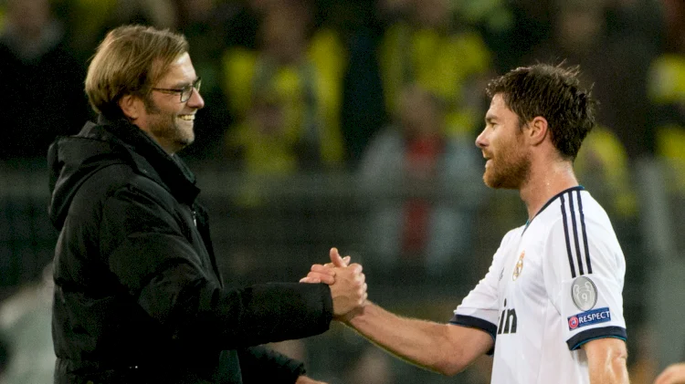 Bet365 aponta Xabi Alonso como favorito ao lugar de Jurgen Klopp no Liverpool