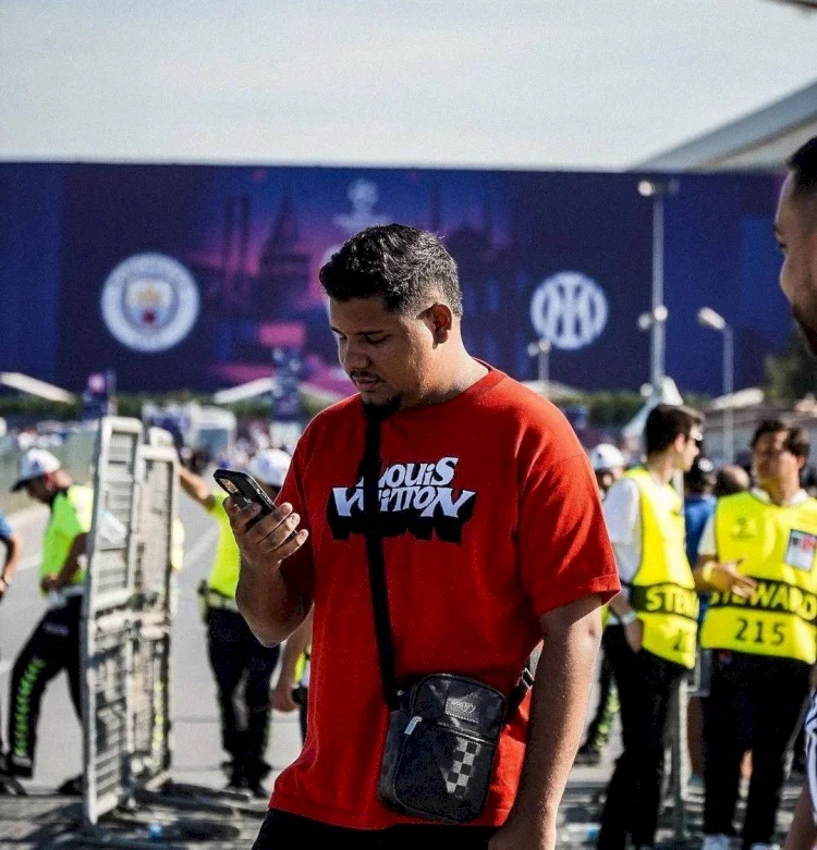 Diretamente de Istambul, Lucas Tylty lucra mais de R$23 mil com a vitória do Manchester City