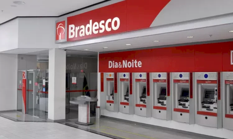 Bradesco alerta que apostas influenciam renda e score de crédito